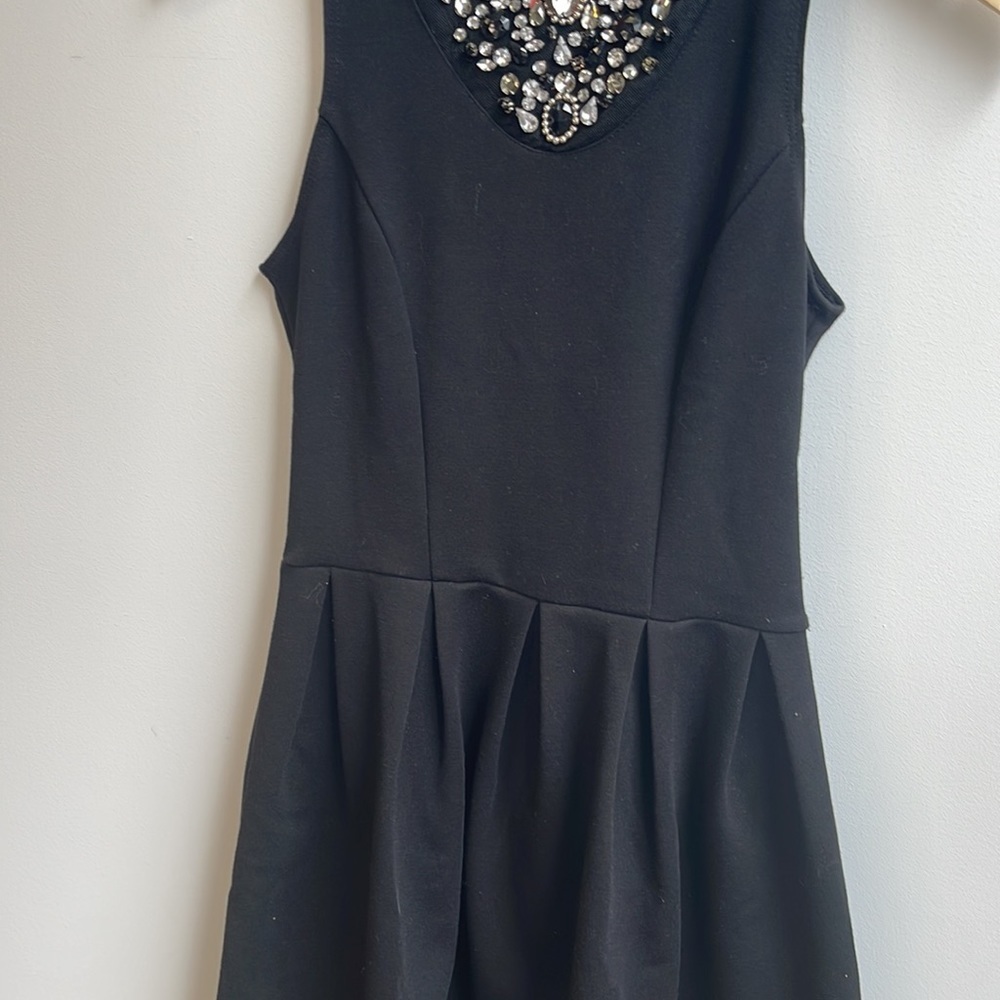 Eight Sixty Embellished Dress Size XS - Picture 6 of 10